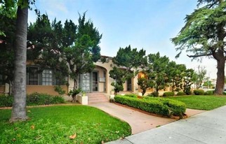 1502 E Wilson Ave in Glendale, CA - Building Photo