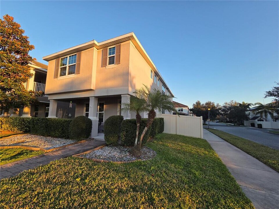 11842 Silverlake Park Dr in Windermere, FL - Building Photo