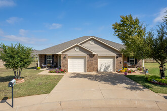 567 N Walker Unit #23, Newcastle, OK 73065 in Newcastle, OK - Building Photo - Building Photo