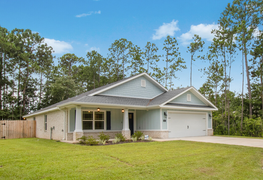 8273 Verdura St in Navarre, FL - Building Photo