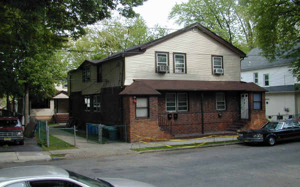 229-231 Prospect St in Englewood, NJ - Building Photo