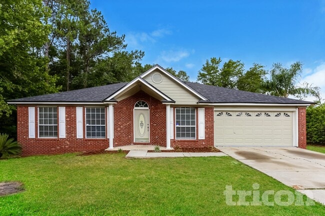 property at 1020 Woodbridge Hollow N