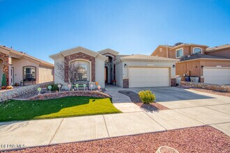 13102 Cozy Cove Ave in El Paso, TX - Building Photo - Building Photo