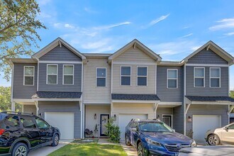 1549 Evergreen St in Charleston, SC - Foto de edificio - Building Photo