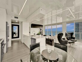 6365 Collins Ave in Miami Beach, FL - Building Photo
