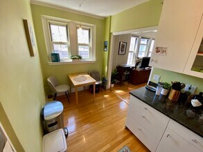 1476 Beacon St, Unit 644 in Brookline, MA - Building Photo - Building Photo