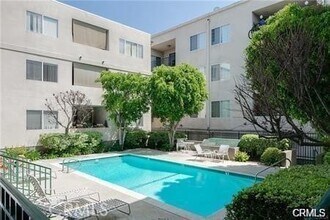 4630 Willis Ave, Unit 203 in Los Angeles, CA - Building Photo - Building Photo