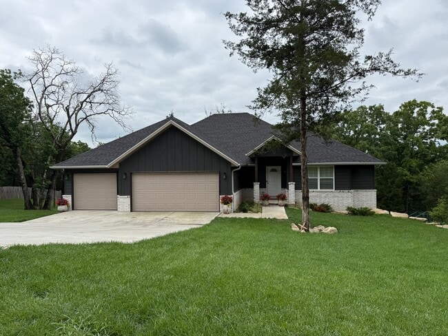 property at 365 Timberlake Rd