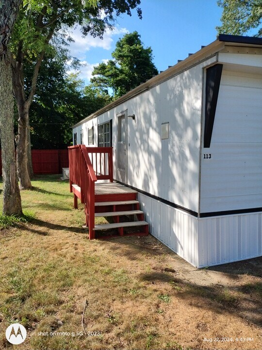 113 Trudy Ave in Egg Harbor Township, NJ - Building Photo