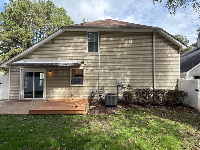 104 S Fairfield Dr in Peachtree City, GA - Building Photo - Building Photo