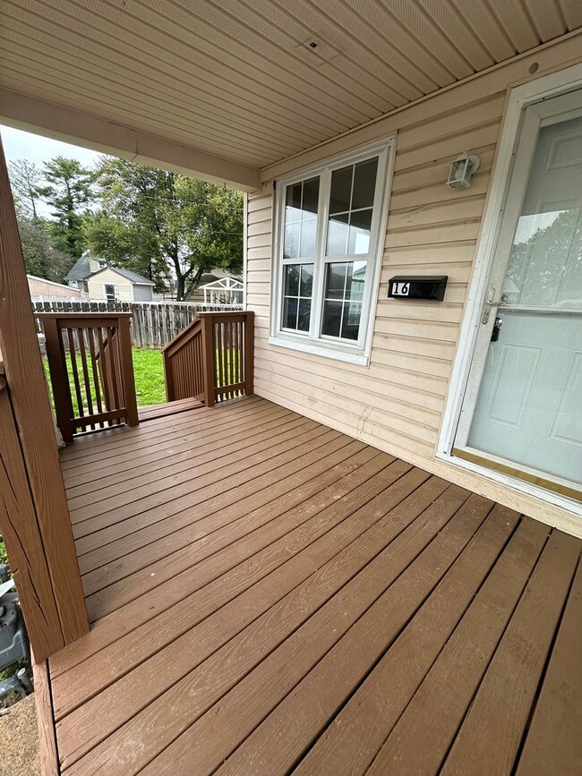 16 Richardson Ave in Marcus Hook, PA - Building Photo - Building Photo