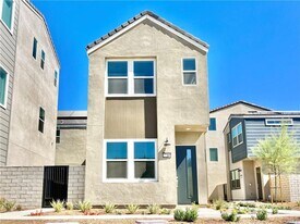 27360 Alpine Mdws Ct in Valencia, CA - Building Photo