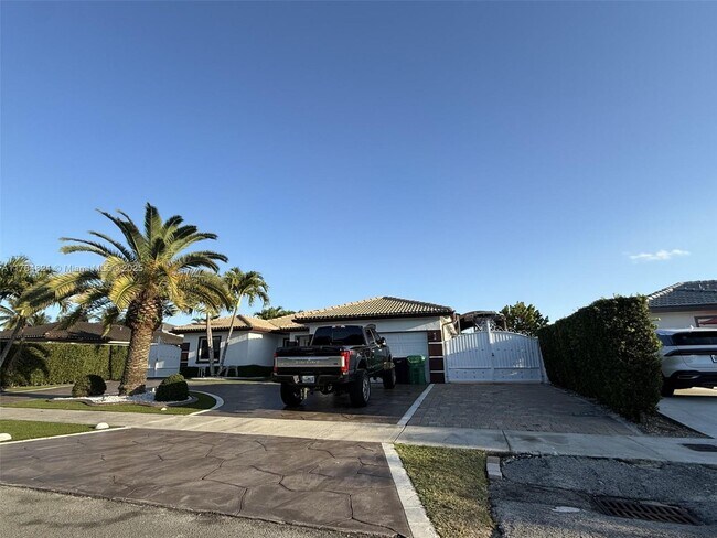12754 SW 209th Ln in Miami, FL - Building Photo - Building Photo
