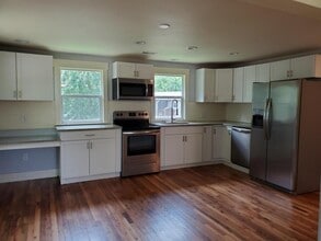 40 Rash Rd in Asheville, NC - Building Photo - Building Photo