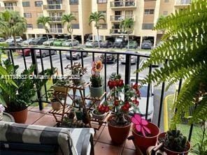 5201 NW 7th St, Unit 210W in Miami, FL - Building Photo - Building Photo