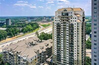 799 Hammond Dr photo'