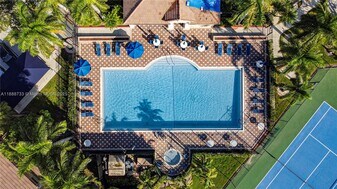 12011 SW 2nd St in Pembroke Pines, FL - Building Photo