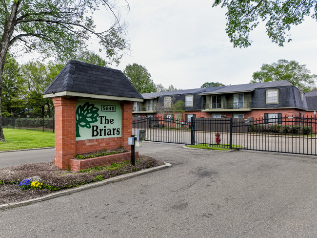 The Briars Apartments in Jackson, MS - Foto de edificio - Building Photo