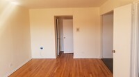 2215 Cruger Ave, Unit 2E
