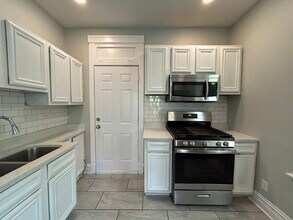 4301 W Wrightwood Ave, Unit 2 in Chicago, IL - Building Photo - Building Photo