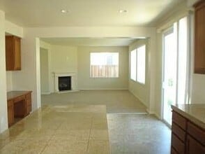 690 Leah Ln in Mountain House, CA - Building Photo - Building Photo