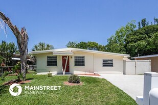 1911 3rd Ave E in Bradenton, FL - Building Photo