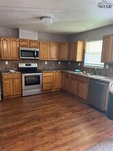 30 Grant Gill Ln in Wichita Falls, TX - Foto de edificio - Building Photo