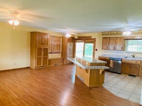 977 Donna Dr in Jackson, MO - Building Photo - Building Photo