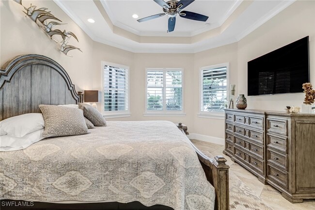 property at 6487 Warwick Ave