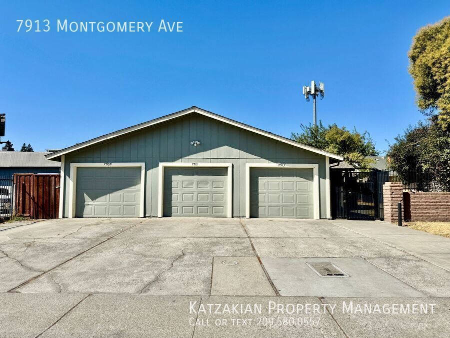 7913 Montgomery Ave in Stockton, CA - Building Photo