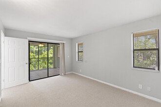 8777 Shadow Wood Blvd in Coral Springs, FL - Building Photo - Building Photo