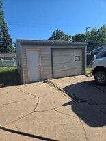 2512 W 6th St in Hastings, NE - Building Photo