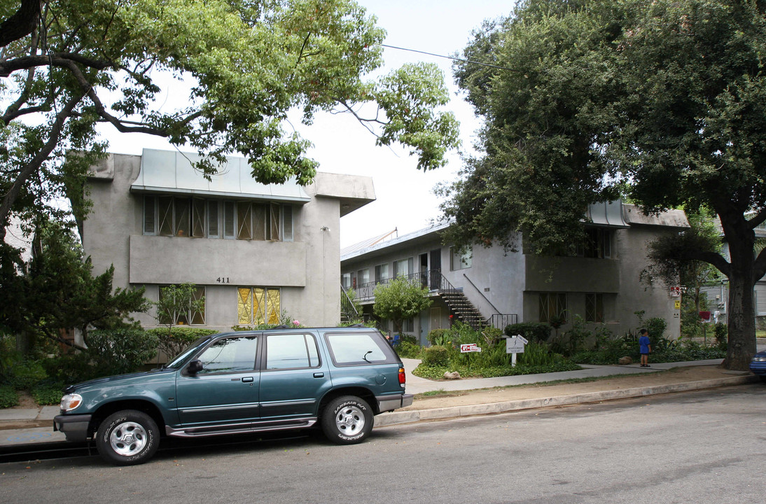 411 N Summit Ave in Pasadena, CA - Foto de edificio