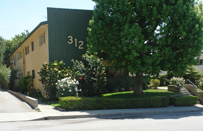 312 Raymondale Dr in South Pasadena, CA - Building Photo - Building Photo