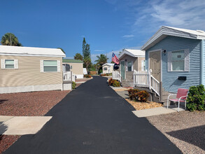 2580 NE Indian River Dr in Jensen Beach, FL - Building Photo - Building Photo