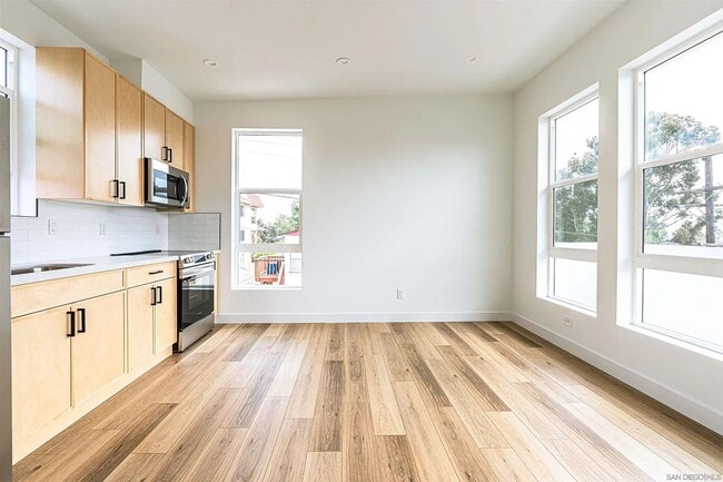 2945 B St in San Diego, CA - Building Photo - Building Photo