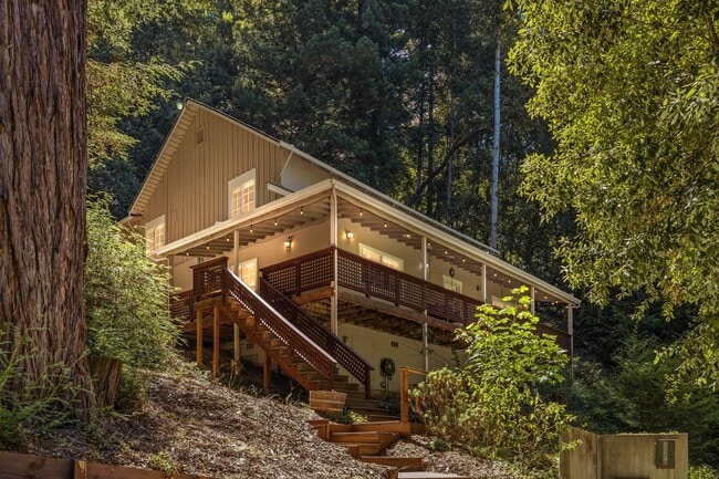 property at 11691 Alta Via Dr