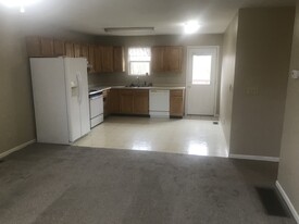 3817 Ladd Ridge Rd, Unit Ladd Ridge Apartamentos