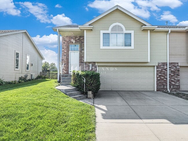 property at 7330 S 174th St