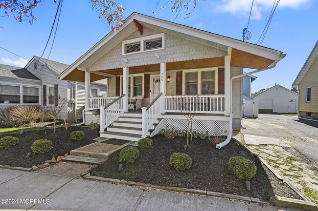 409 13th Ave in Belmar, NJ - Building Photo - Building Photo