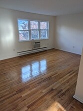 732 County Ave, Unit 1 in Secaucus, NJ - Building Photo - Building Photo