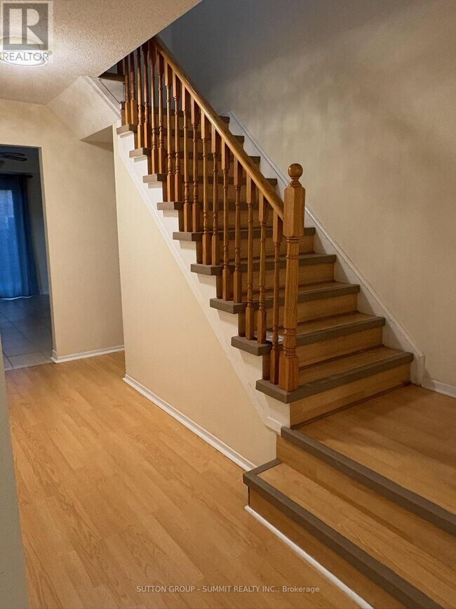 40 Jay St in Brampton, ON - Building Photo - Building Photo