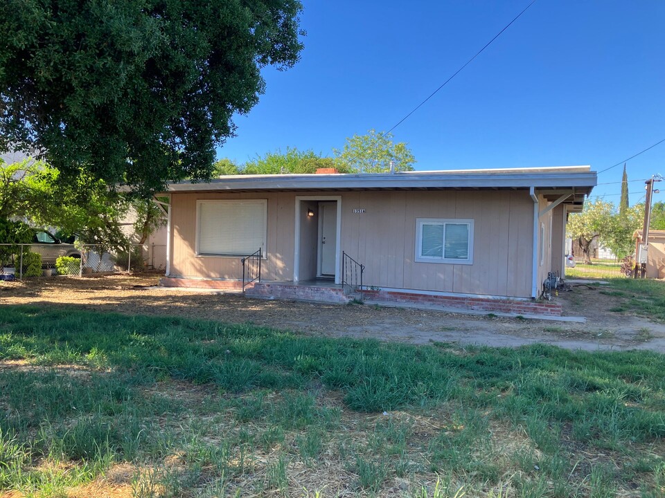 1351 Leonard Ave in Modesto, CA - Building Photo