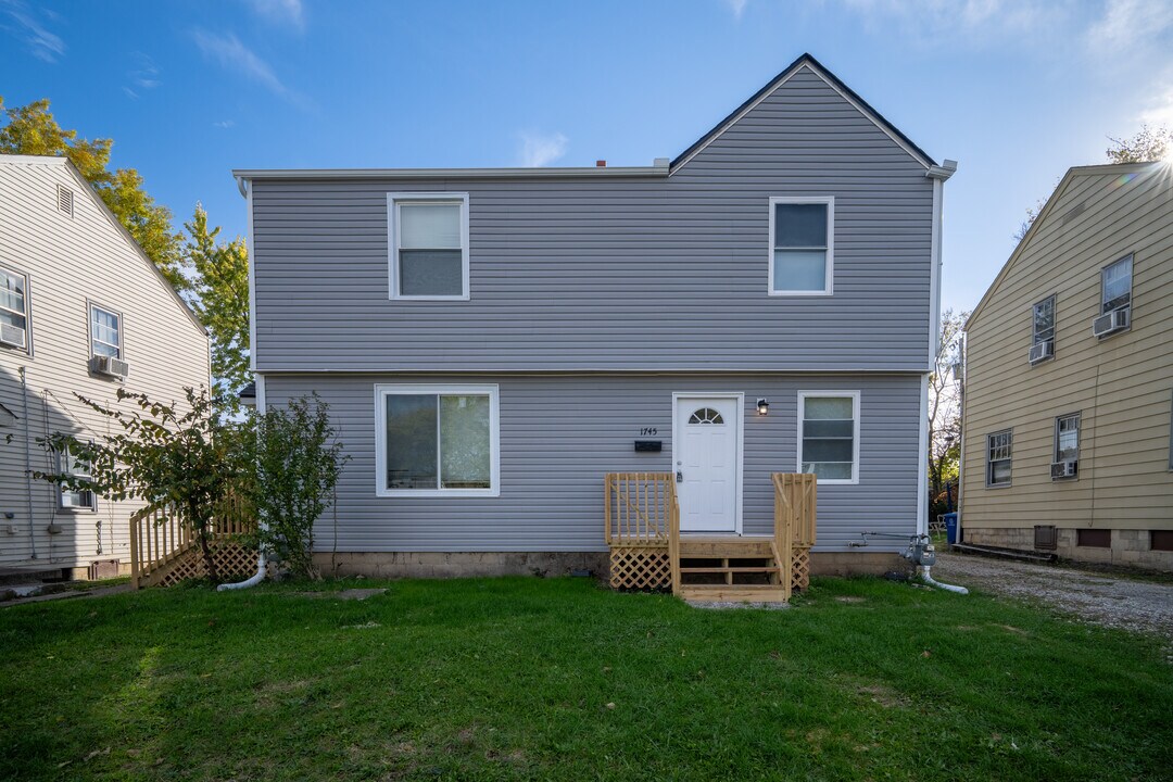 1747 E Frankfort St, Unit 1745 in Columbus, OH - Building Photo