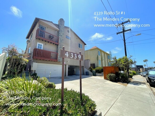 property at 4339 Rialto St