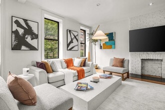 49 W 16th St in New York, NY - Foto de edificio - Building Photo