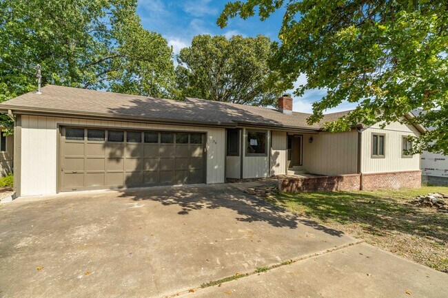 34 Luncarty Ln in Bella Vista, AR - Building Photo - Building Photo