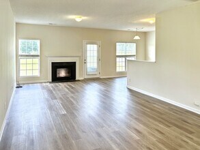 1244 Scarlett Dr in High Point, NC - Building Photo - Building Photo