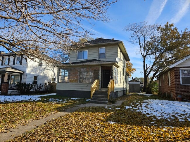 property at 423 Hayes St