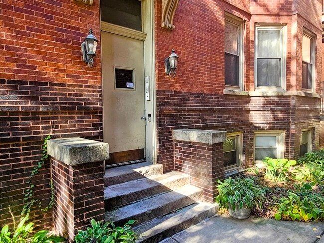 1234 W Argyle St in Chicago, IL - Building Photo - Building Photo